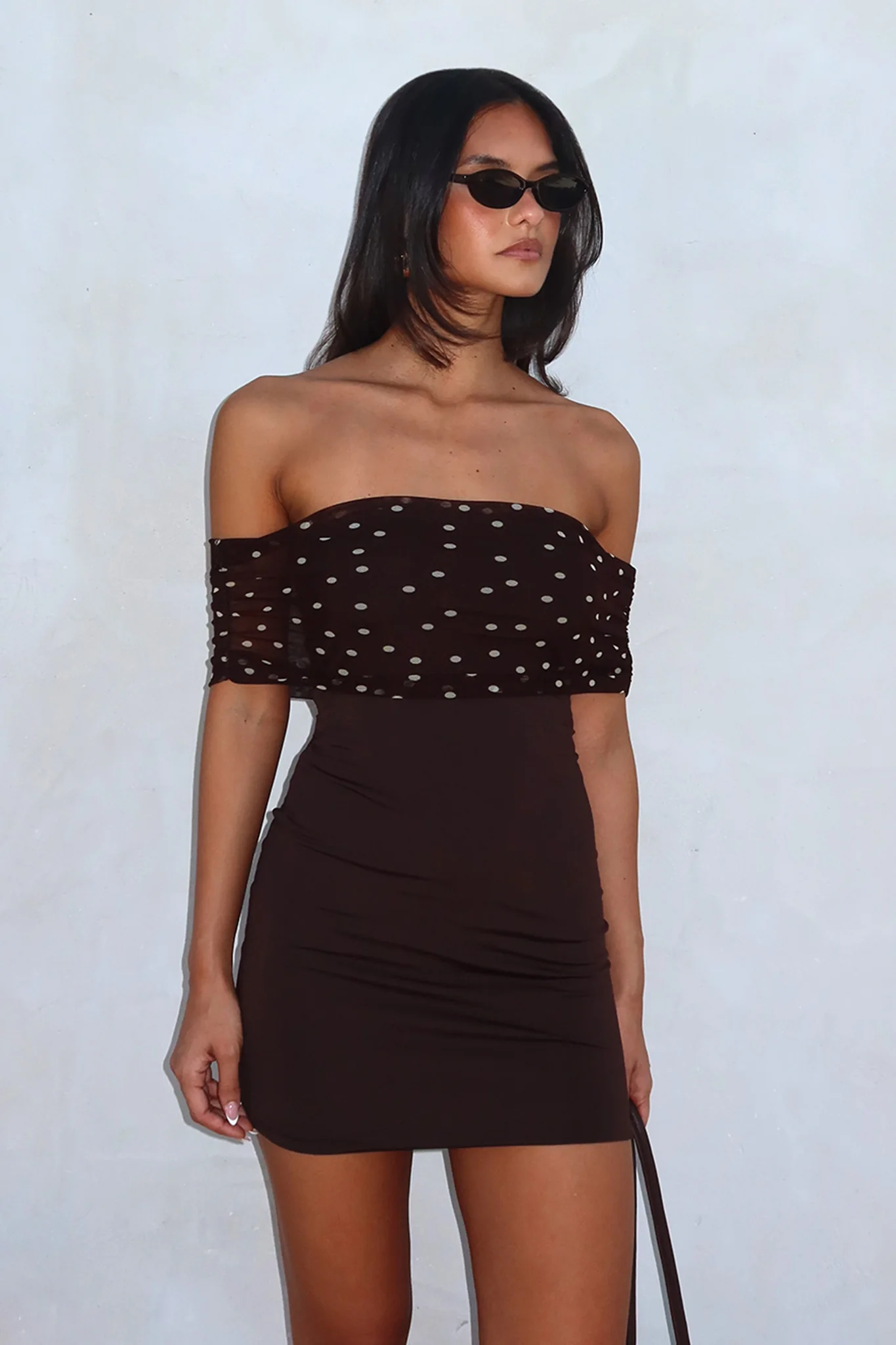 Zimi Off-Shoulder Mini Dress Brown - Image 2